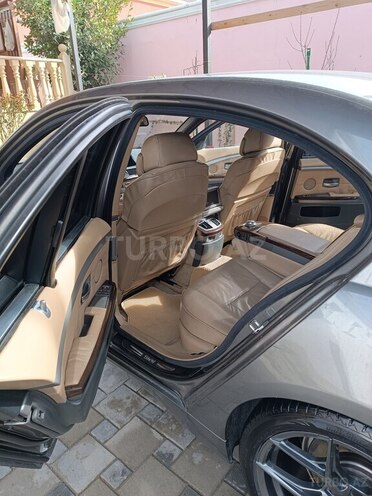 BMW 745-15