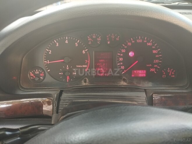 Audi A4 1998, 414,653 km - 1.8 l - Şirvan