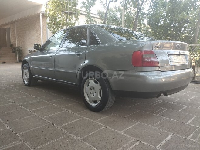 Audi A4 1998, 414,653 km - 1.8 l - Şirvan