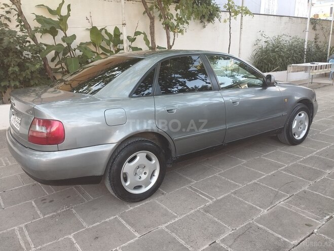 Audi A4 1998, 414,653 km - 1.8 l - Şirvan