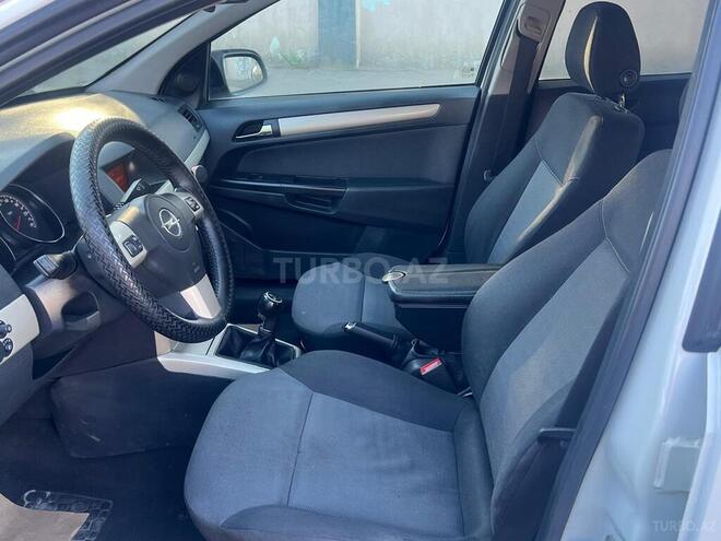 Opel Astra 2007, 222,000 km - 1.8 л - Bakı