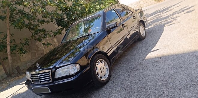 Mercedes C 230 2000, 255,000 km - 2.3 l - Bakı