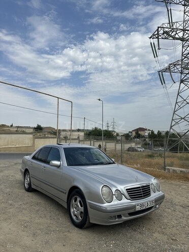 Mercedes E 240 1999, 257,000 km - 2.6 l - Bakı