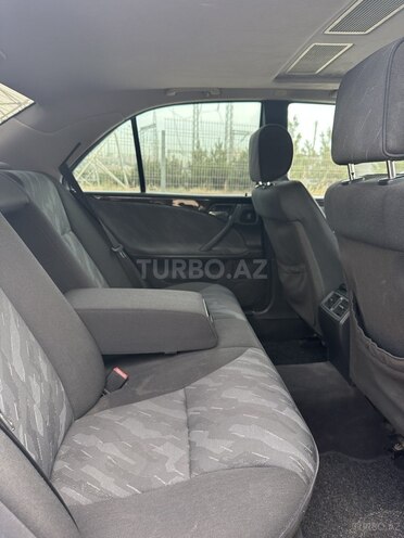Mercedes E 240 1999, 257,000 km - 2.6 l - Bakı