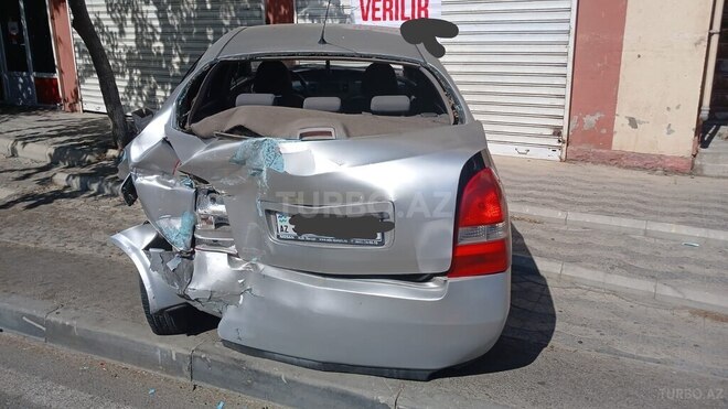 Nissan Primera 2006, 300,000 km - 1.6 l - Bakı