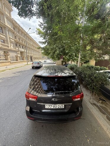 Kia Carnival 2017, 248,000 km - 2.2 l - Bakı