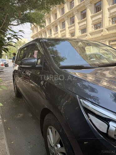 Kia Carnival 2017, 248,000 km - 2.2 l - Bakı