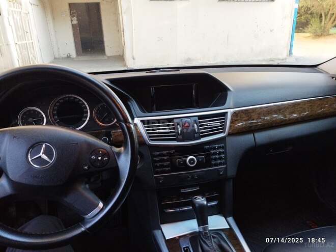 Mercedes E 200 2011, 224,710 km - 1.8 l - Bakı