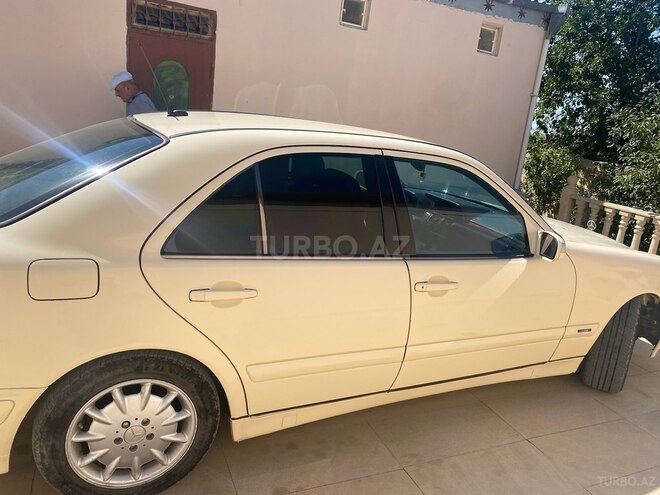 Mercedes E 220 d 2001, 478,299 km - 2.2 l - Bakı