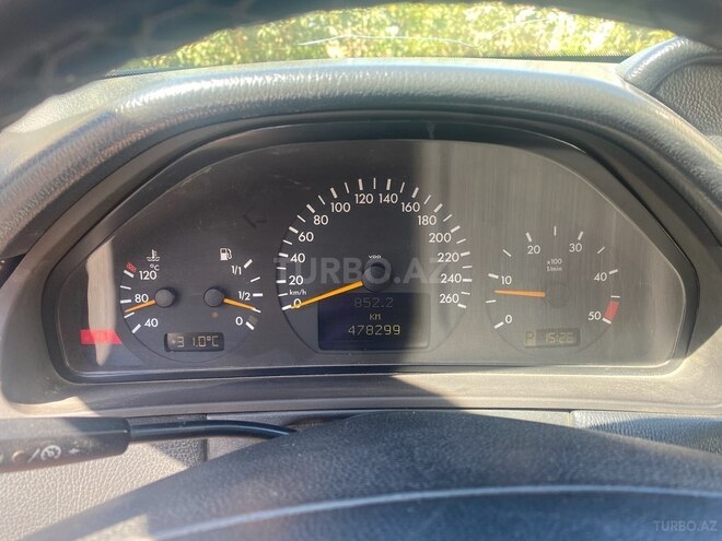 Mercedes E 220 d 2001, 478,299 km - 2.2 l - Bakı