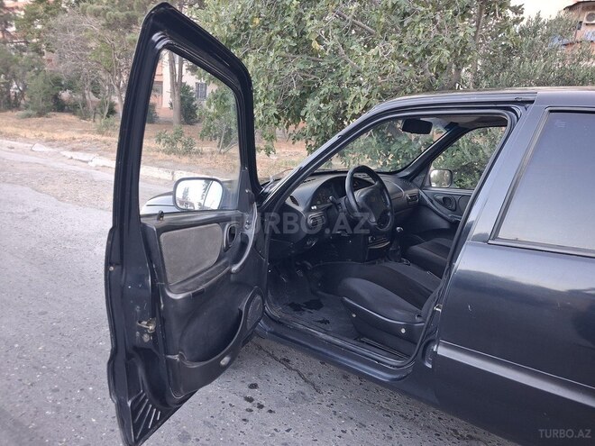 Chevrolet Niva 2008, 621,686 km - 1.7 л - Bakı