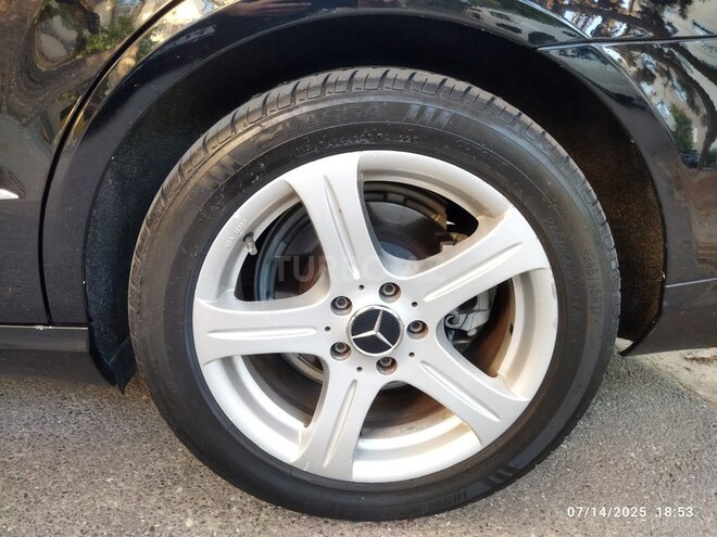 Mercedes E 200 2011, 224,710 km - 1.8 l - Bakı