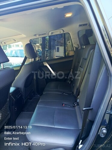 Toyota Land Cruiser Prado-3