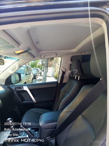 Toyota Land Cruiser Prado-4