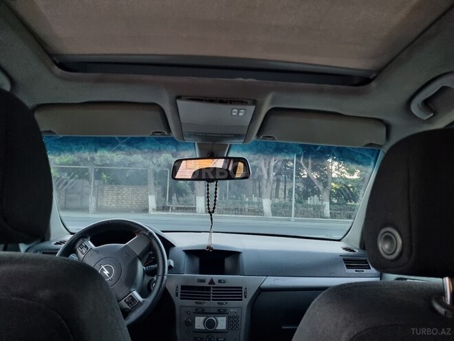 Opel Astra 2005, 250,000 km - 1.4 l - Bakı
