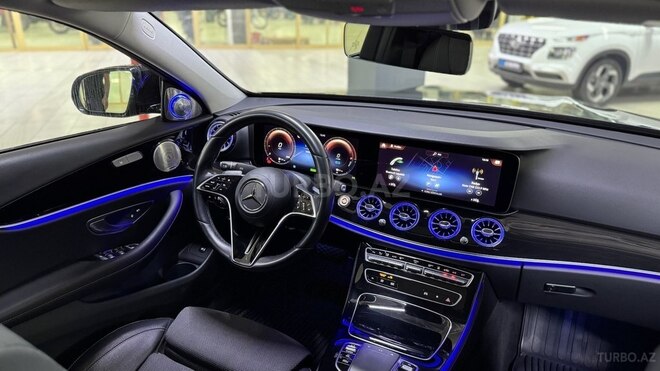 Mercedes E 300 de-11