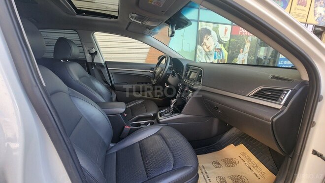 Hyundai Elantra 2017, 126,400 km - 2.0 л - Bakı