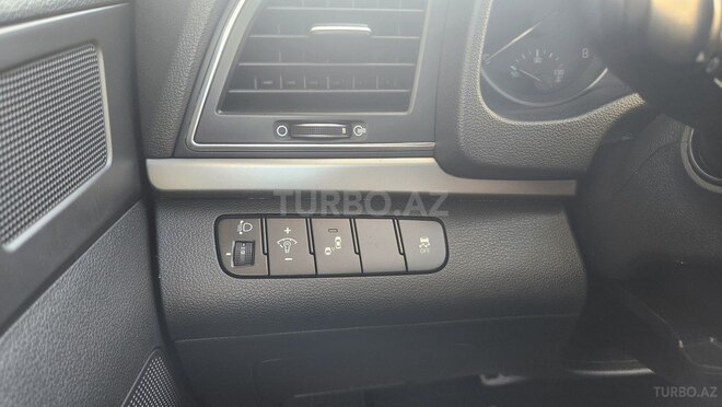 Hyundai Elantra 2017, 126,400 km - 2.0 л - Bakı