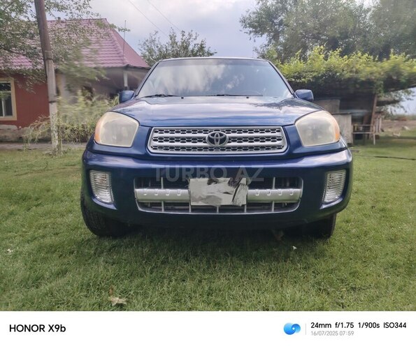 Toyota RAV4 2001, 200,000 km - 2.0 l - Ucar