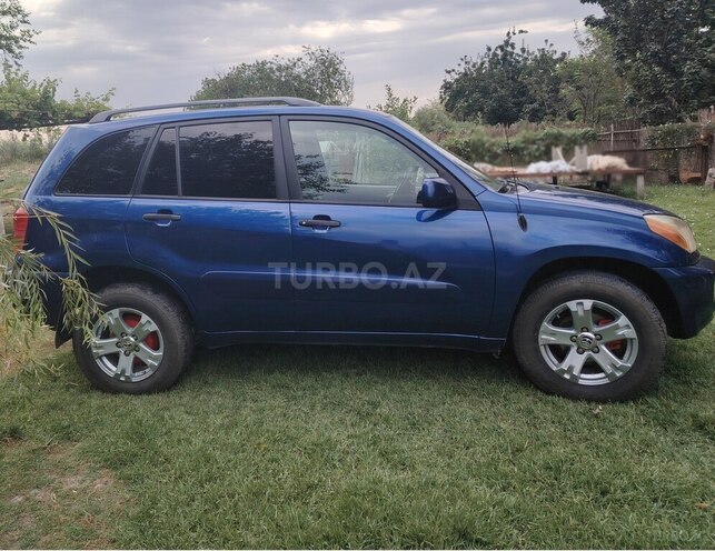 Toyota RAV4 2001, 200,000 km - 2.0 l - Ucar