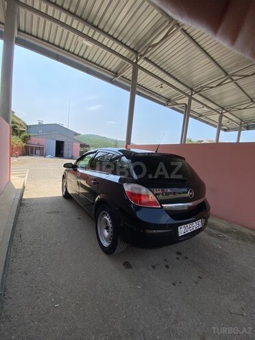 Opel Astra 2005, 299,000 km - 1.4 l - 