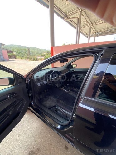 Opel Astra 2005, 299,000 km - 1.4 l - 