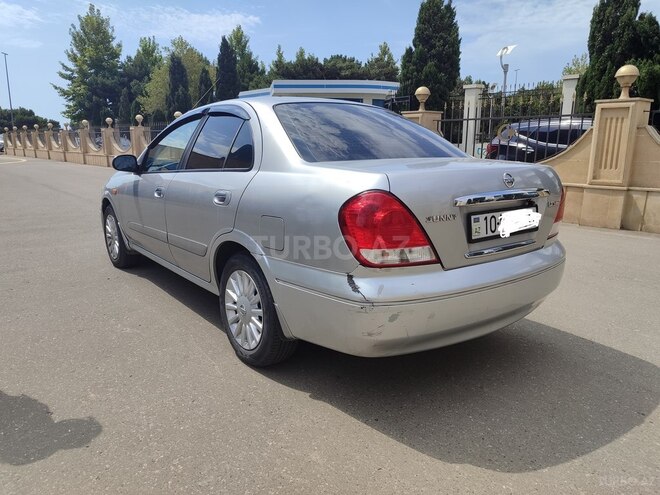 Nissan Sunny-4