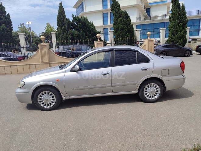 Nissan Sunny-7
