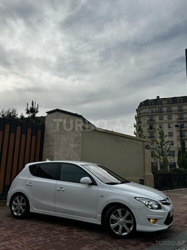 Hyundai i30 2011, 240,000 km - 1.6 l - Bakı