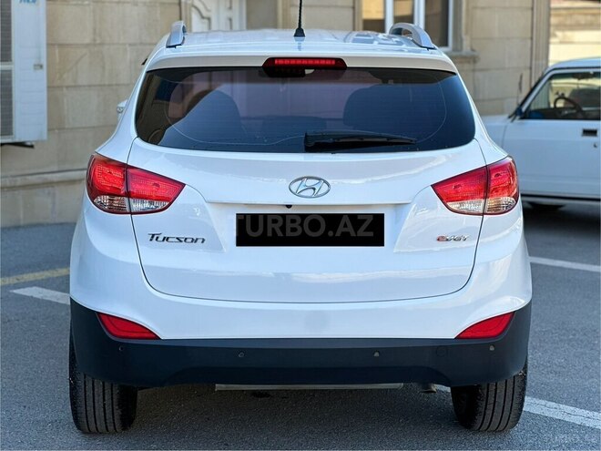 Hyundai Tucson 2015, 142,200 km - 2.0 л - Bakı