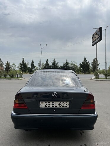 Mercedes C 220 d 2000, 351,000 km - 2.2 л - Yevlax