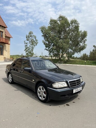 Mercedes C 220 d 2000, 351,000 km - 2.2 л - Yevlax