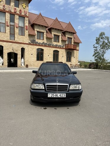 Mercedes C 220 d 2000, 351,000 km - 2.2 л - Yevlax