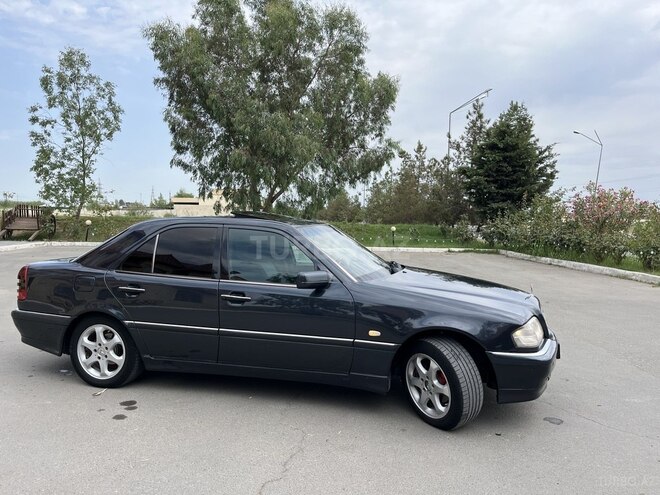 Mercedes C 220 d 2000, 351,000 km - 2.2 л - Yevlax