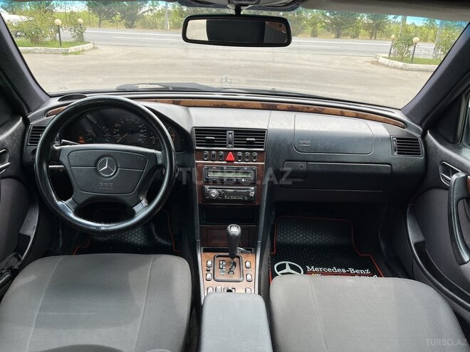 Mercedes C 220 d 2000, 351,000 km - 2.2 л - Yevlax