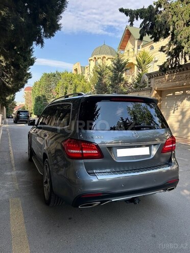 Mercedes GLS 450 4MATIC-4