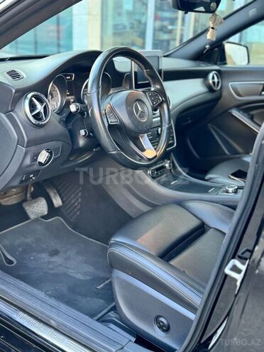 Mercedes CLA 250-5