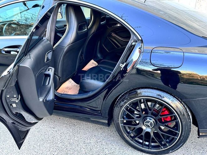 Mercedes CLA 250-8