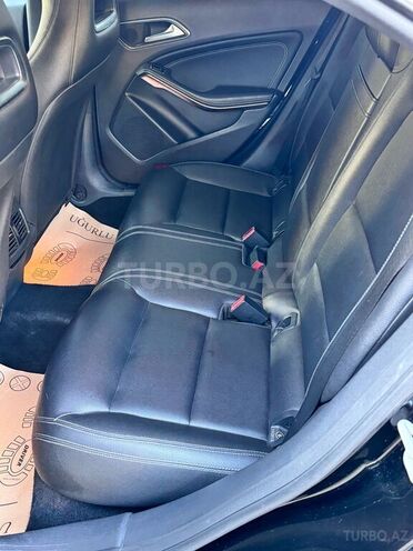 Mercedes CLA 250-7