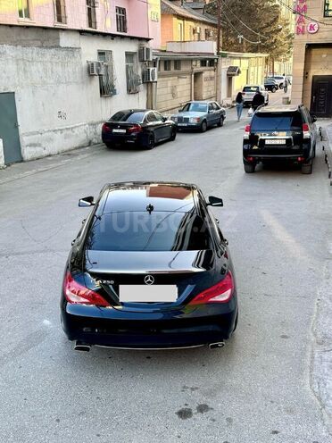 Mercedes CLA 250-4