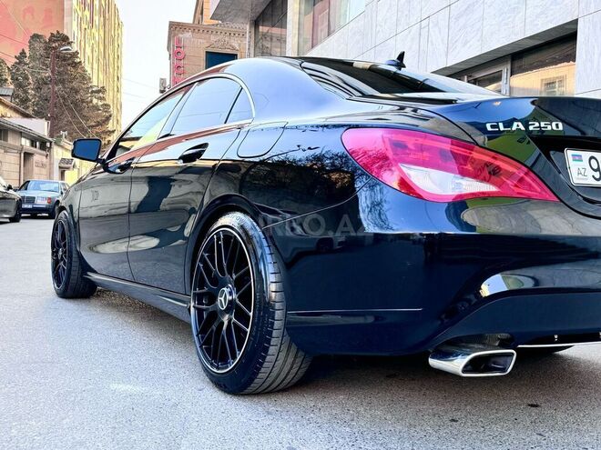 Mercedes CLA 250-9