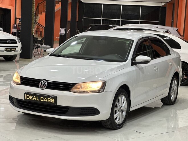Volkswagen Jetta-2