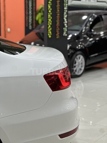 Volkswagen Jetta-10