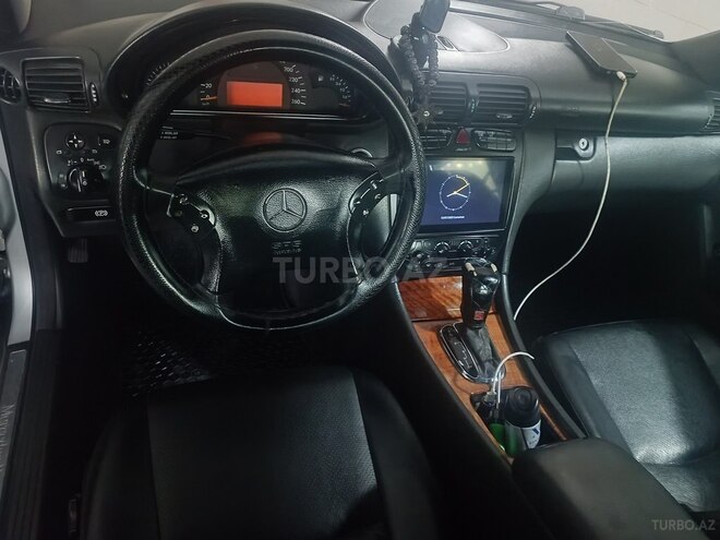 Mercedes C 240 2000, 240,000 km - 2.6 л - Bakı
