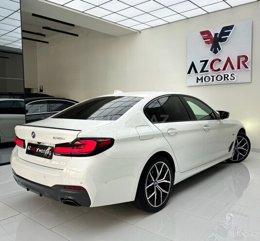 BMW 530e-6