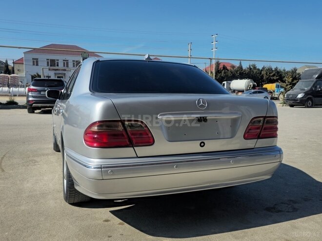 Mercedes E 240 1999, 412,000 km - 2.6 l - Bakı