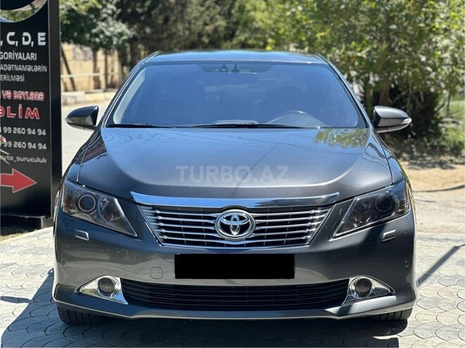 Toyota Camry 2014, 290,000 km - 2.5 l - Salyan