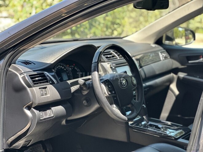 Toyota Camry 2014, 290,000 km - 2.5 l - Salyan