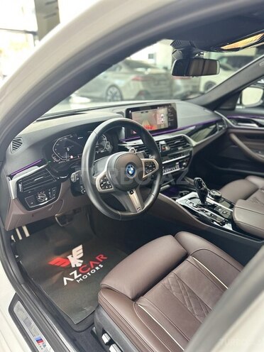 BMW 530e 2023, 27,630 km - 2.0 l - Bakı