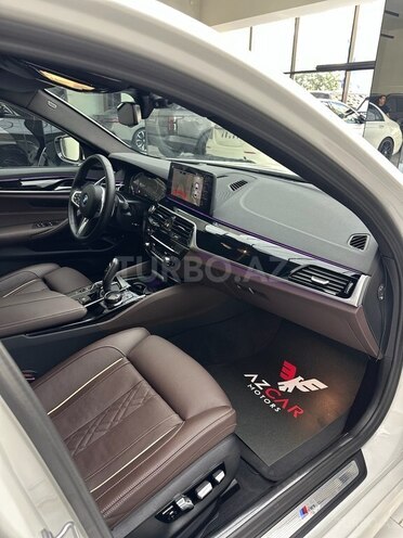 BMW 530e 2023, 27,630 km - 2.0 l - Bakı